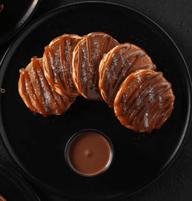 Pancakes Au Caramel Et À La Cannelle