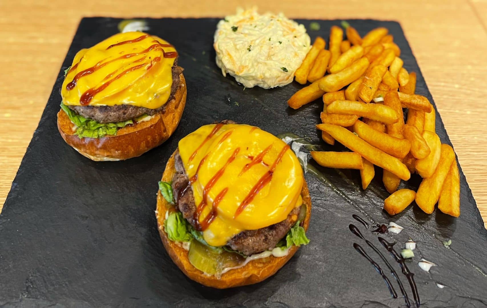 Double burger de boeuf au fromage