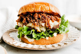 cazramelized oignon burger plat